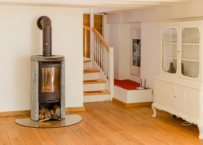 Cozy Forest Near Klingen Trail 펜션 *